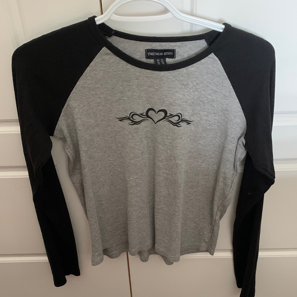 Urban Planet Gray and Black Long Sleeve Tee